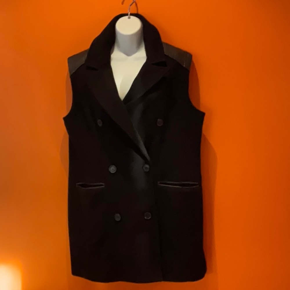 BCBGMAXAZRIA Black Wool Vest Coat Jacket sz L
